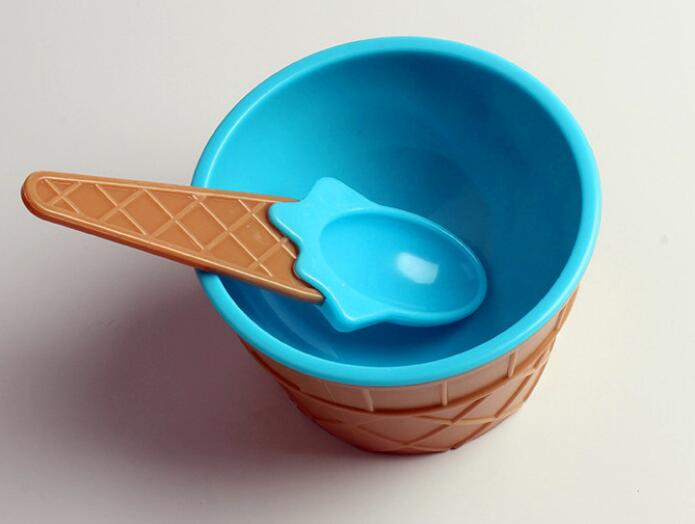 Ice-cream cup with spoon(图2)