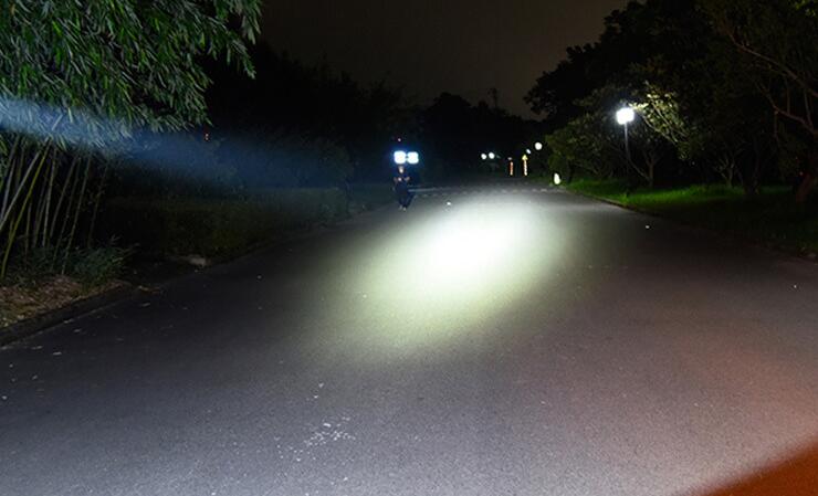 Spot Light(图1) Spot Light(图1)